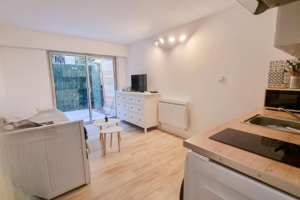 Studio Avec Garage 5Min Cannes Centre Экстерьер фото
